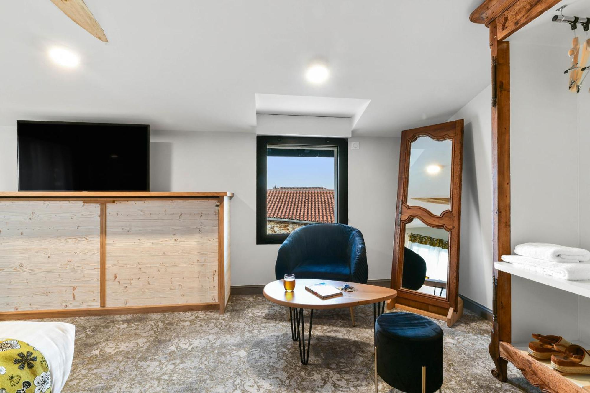Logis Hotels Gnac E Pause Saint-Lon-Les-Mines Екстериор снимка